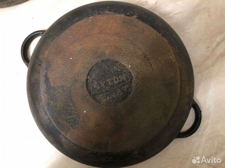 Чугунная сковорода-жаровня Syton