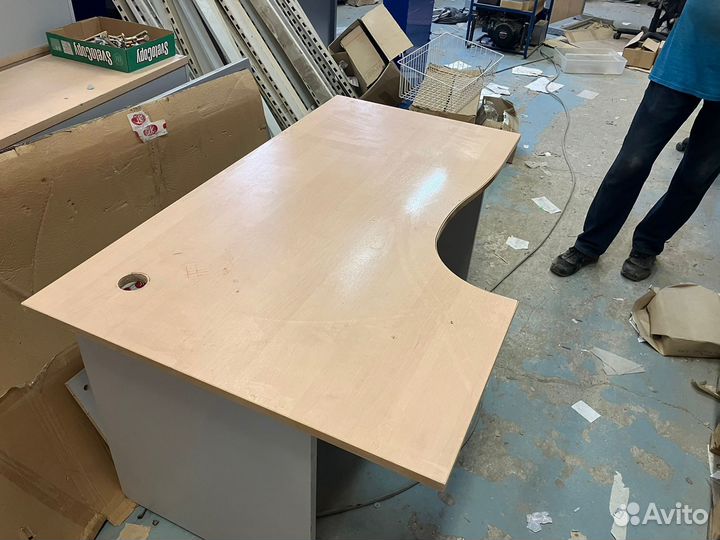 Офисная мебель