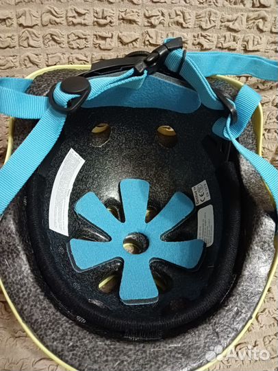 Шлем детский Reaction