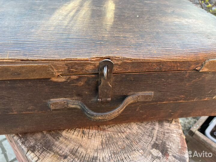 Старинный сундук каретный чемодан