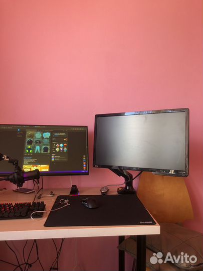 Монитор Benq 22 дюйма + кронштейн