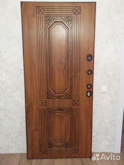 Панель правая цена 5 тыс без торга