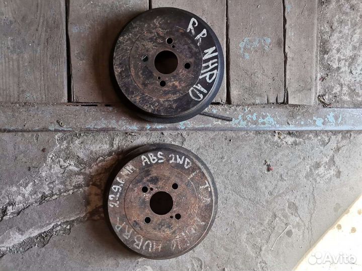 Тормозные колодки задние Toyota Ractis