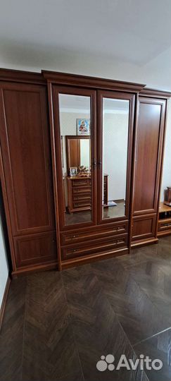 Спальный гарнитур