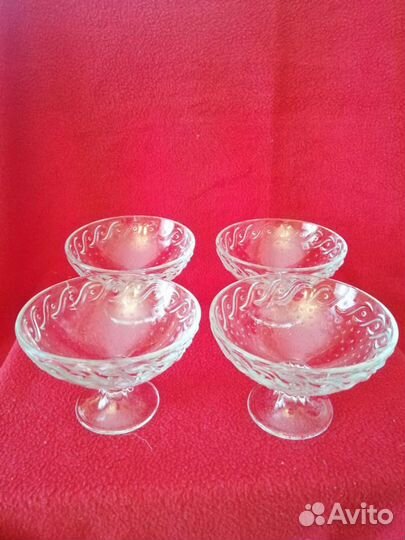 Стеклянная креманка СССР. Конфетница