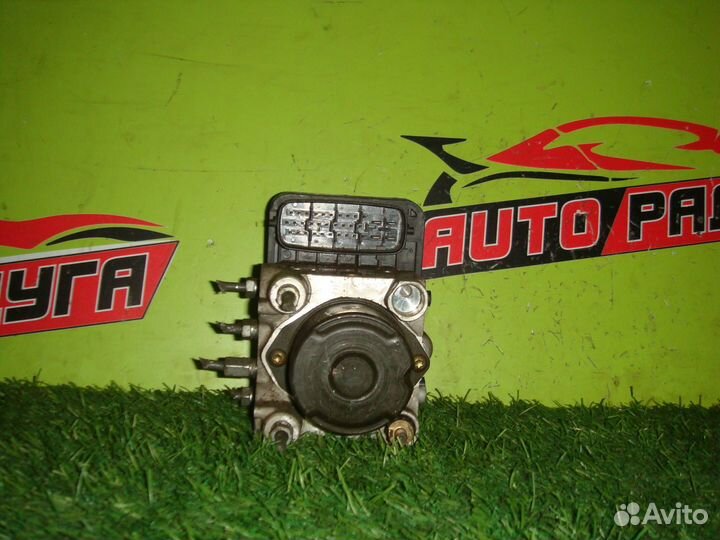 Блок ABS toyota ANE10G,ZNE10G, ZNE14G wish