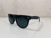 Солнцезащитные очки Ray-Ban Wayfarer