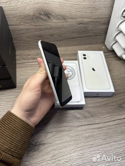 iPhone 11 128гб Как новый 100акб