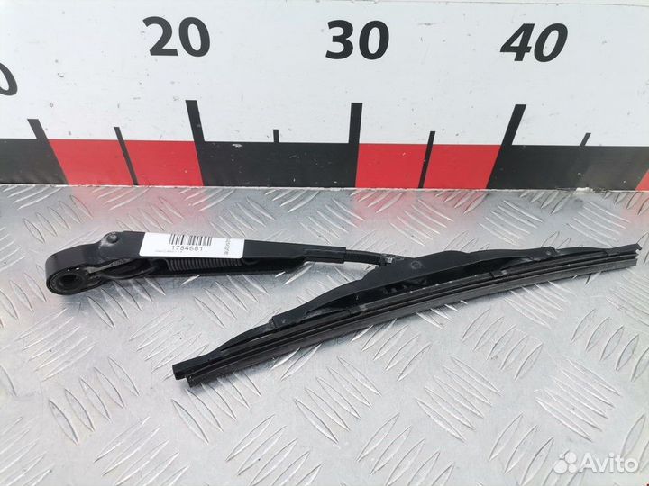 Щеткодержатель задний Ford C-Max рест. 2010