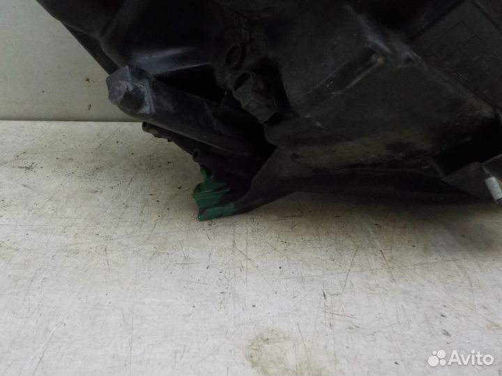 Фара левая на Opel Astra J 13398144