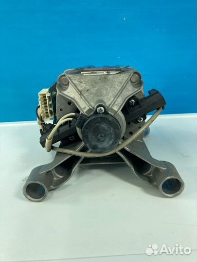 Двигатель стиральной машины Zanussi