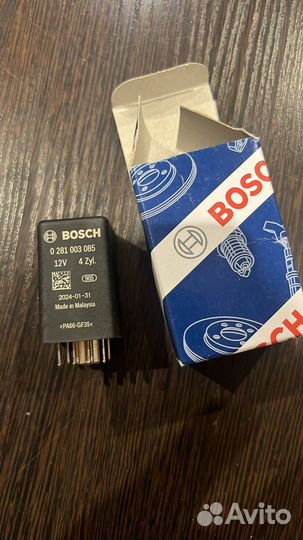 Реле свечей накала Bosch 0281003085 VW 2.0TDI