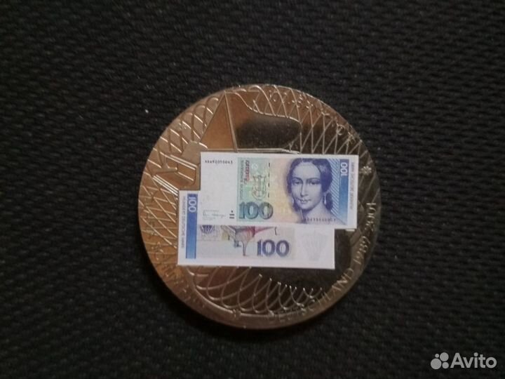Памятная медаль Германия фрг 100 марок 2001 год