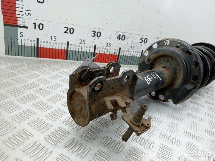 Стойка для Volkswagen Golf 4