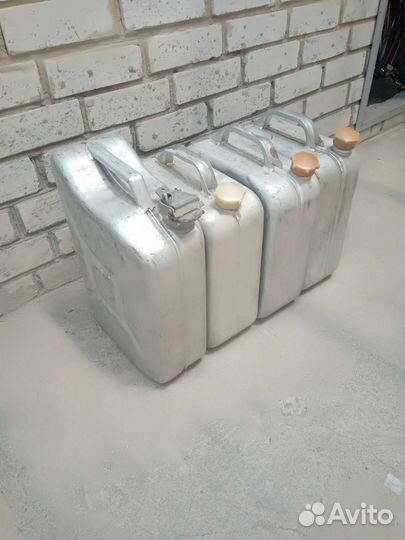 Бак для лодочного мотора СССР