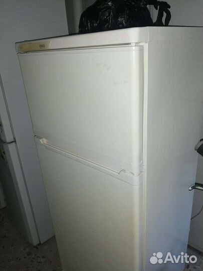 Холодильник бу маленький
