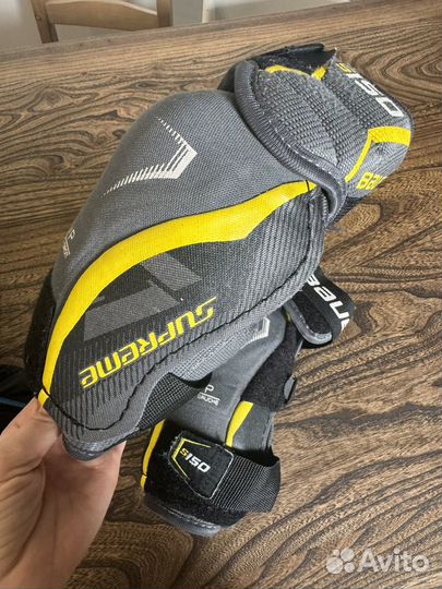 Налокотник хоккейный Bauer S150