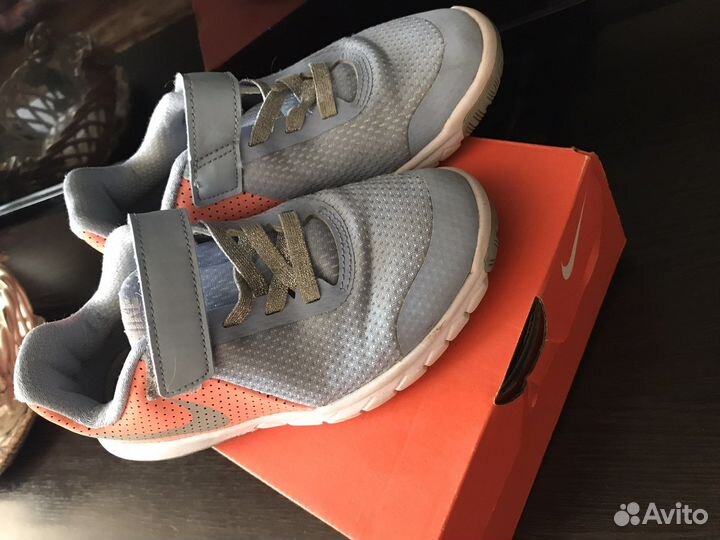 Кроссовки nike