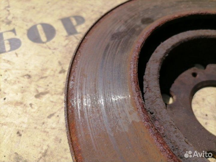 Диск тормозной передний Toyota Rav4 40 2013-2019