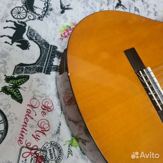 Классическая гитара yamaha c40