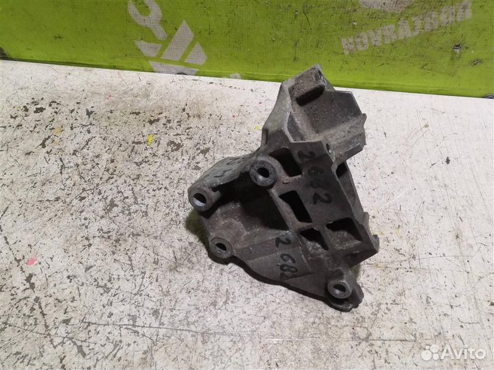 Кронштейн генератора Форд Фокус 1
