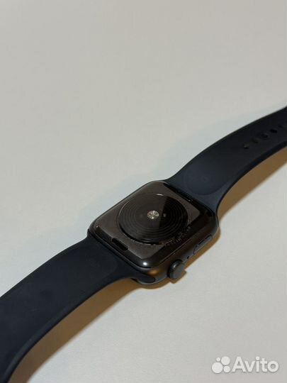 Смарт-часы Apple Watch SE 44mm Space Gray