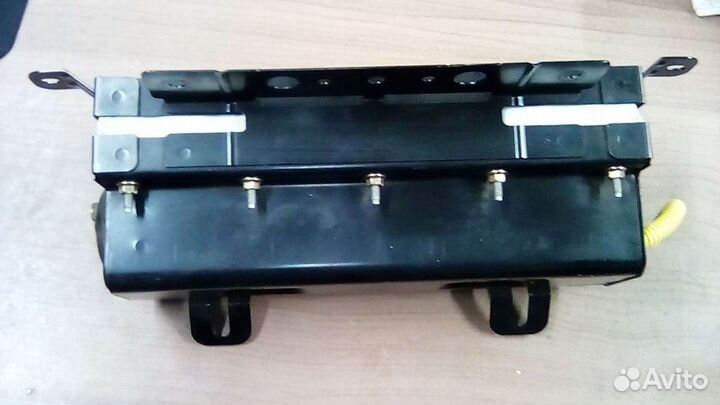 Подушка безопасности в торпеду Hyundai Sonata 5 Nf