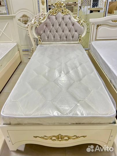 Кровать С Матрасом