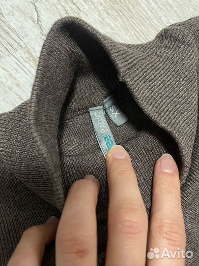 Свитер женский