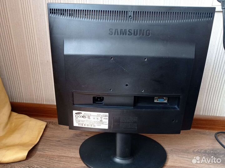 Монитор Samsung SyncMaster E1720NR 17