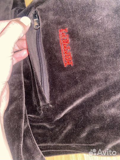 Спортивный костюм