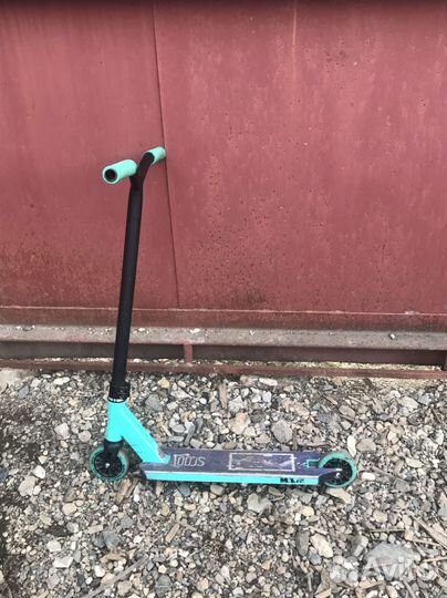 Трюковой самокат