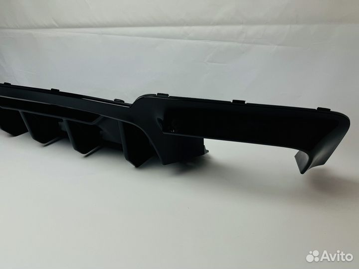 Глянцевый задний диффузор BMW 5 F10 (5678)