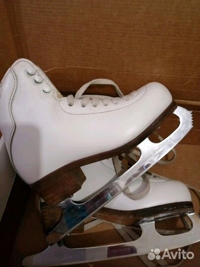 Коньки фигурные
