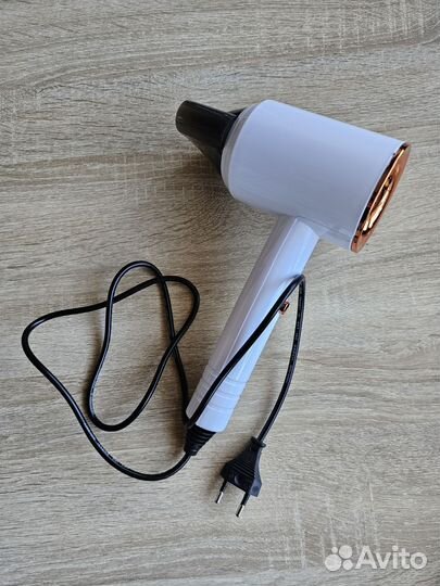 Фен для волос