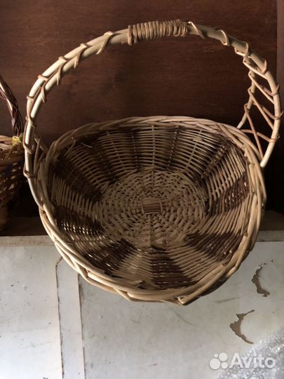 Корзины плетеные из лозы