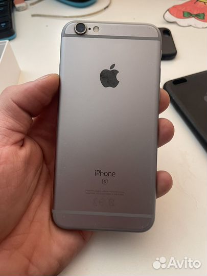 iPhone 6S, 64 ГБ
