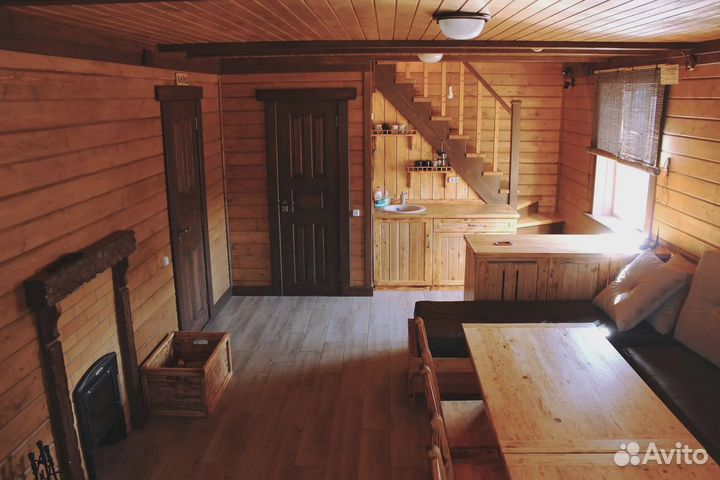 Отдых в загородном доме у реки