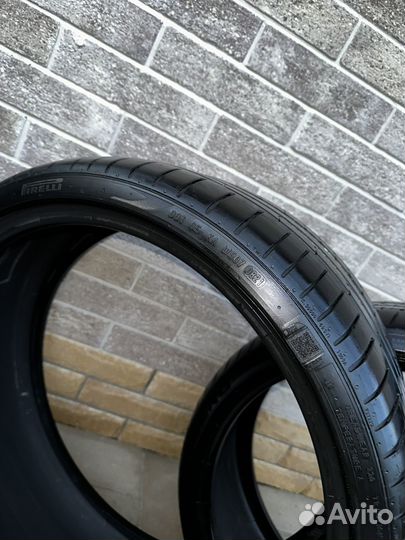 Pirelli P Zero 225/35 R20 92Y