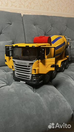 Бетономешалка bruder scania 1/16