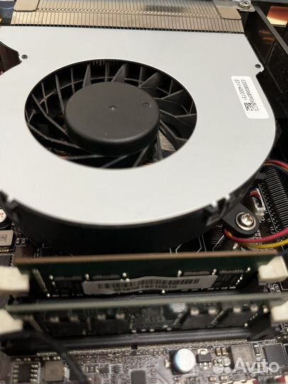 2 планки оперативки ddr4 2400 MHz по 8 gb