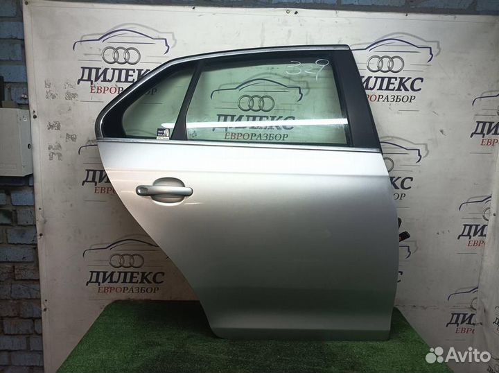 Направляющая стекла двери VW Jetta 2005-2011