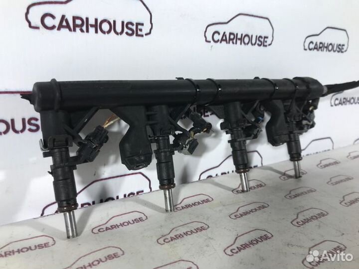 Рампа с форсунками Peugeot 308 1.6 EP6