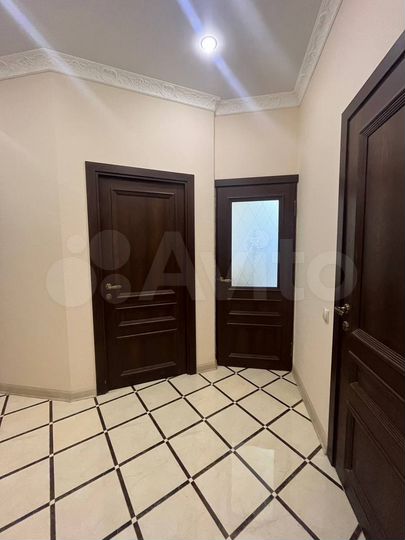 2-к. квартира, 66 м², 6/10 эт.