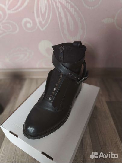 Ботинки демисезонные женские 38 размер