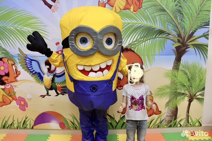 Ростовая кукла миньон
