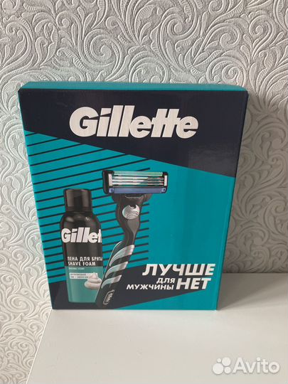 Подарочный набор Gillette
