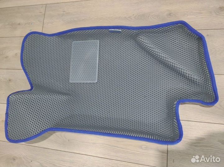 Автоковры водительские EVA Nissan Bassara JU30 Ева