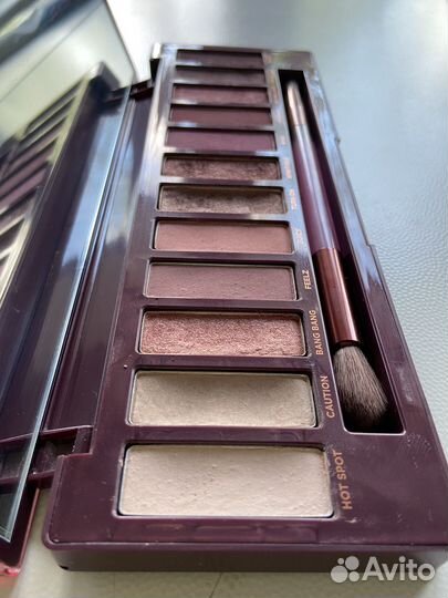 Urban decay – Cherry палетка теней