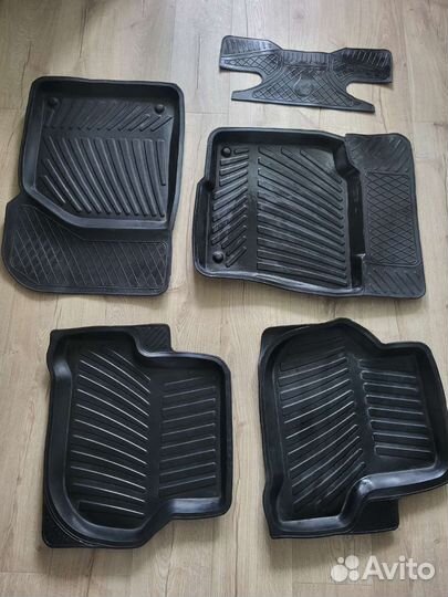 Автомобильные коврики резиновые